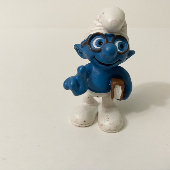 Smurf Brainy With Book The Smurfs Figure Toy - Picture 7 of 12